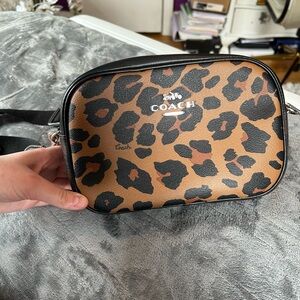 Coach jamie camera bag in leopard print